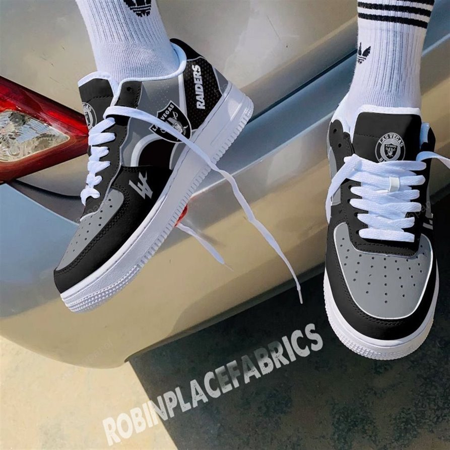 las_vegas_raiders_football_air_force_1_shoes_-_custom_sneakers_1777.jpg